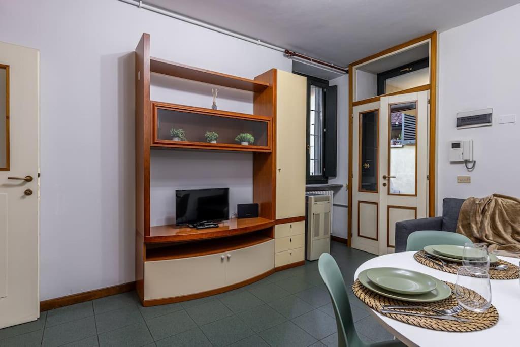 Apartamento Close To Duomo Lovely City Center Flat Milán Exterior foto
